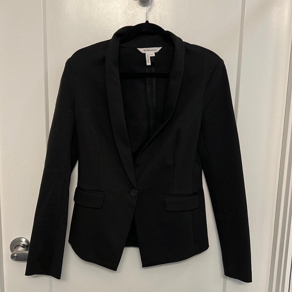 Black BCBG blazer
